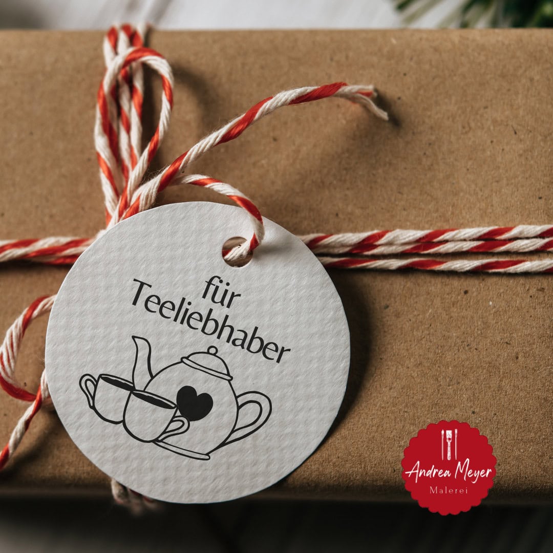 Kaffee oder Tee? Egal, Haupsache selbstgemacht! 8 Handgemachtes Geschenk für Teeliebhaber, Teetablett mit Teekanne und Tassen, kreative Verpackung.