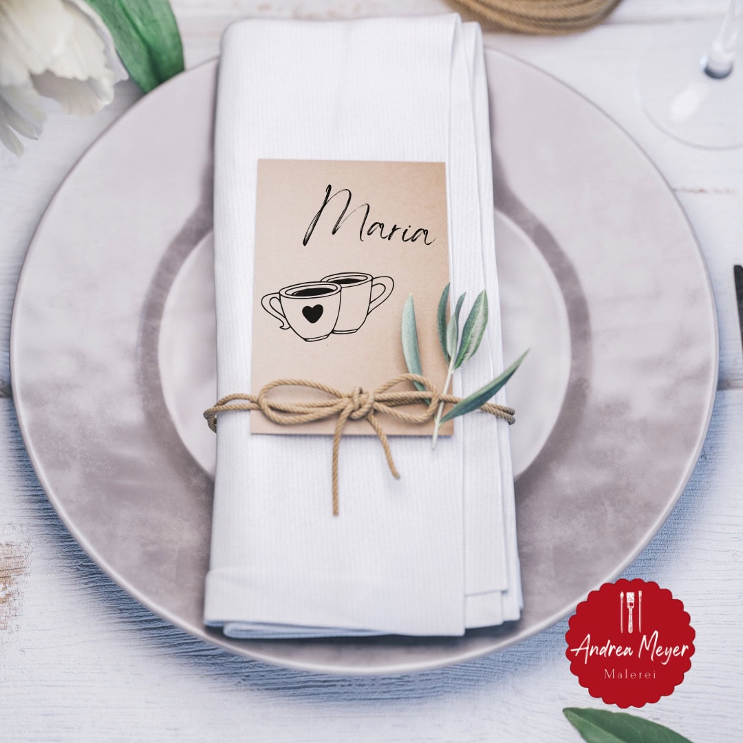Kaffee oder Tee? Egal, Haupsache selbstgemacht! 13 Geschmückter Tisch mit personalisierter Namenskarte für Hochzeiten, Andrea Meyer Malerei.