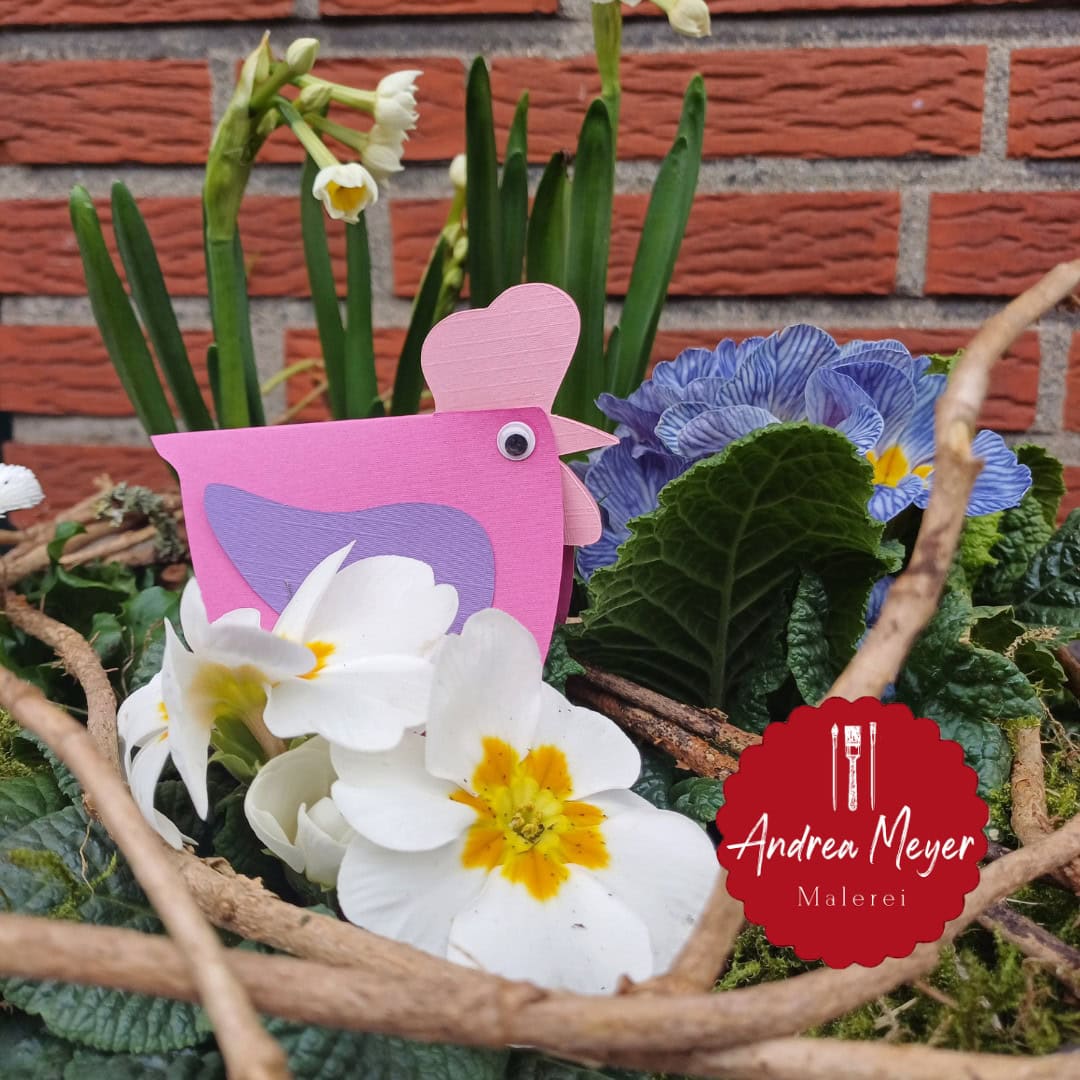 Frühlingshafte DIY-Idee: Ein süßes Huhn aus Papier plotten! 16 SVG und PNG Plotter Datei als Schnitt Vorlage für ein lustiges Huhn aus Pappe. Ideal für das Basteln mit Kindern im Frühling und zu Ostern.