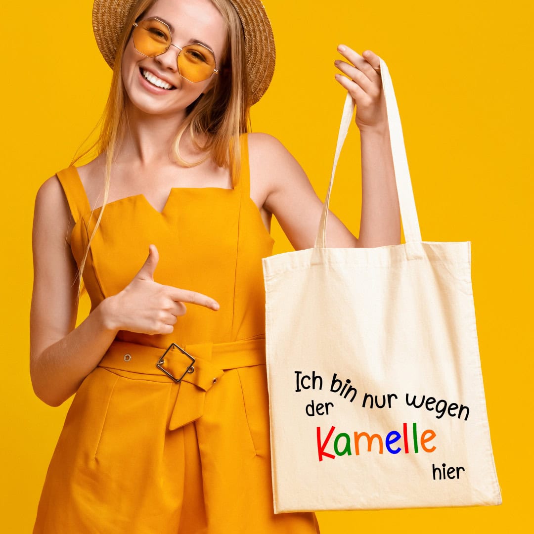 DIY Karnevals-Look: Lustige Plotterdateien für Shirts, Taschen & mehr! 3 Ich nur wegen der Kamelle hier - Stoffbeutel - lustige SVG Plotter Datei für Cricut und Silhouette - DIY Idee für Karneval und Fasching zum Plotten