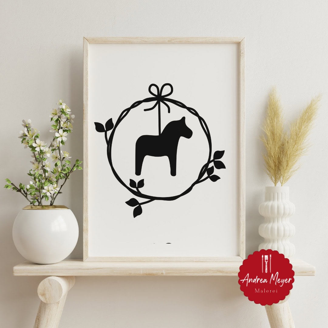 🌿 Dein Plotter ruft nach Frühling! 🌸✨ 8 Dalapferd in Kranz als gerahmtes Poster - SVG Plotterdatei für Cricut und Silhouette mit Kränzen - ideal für den Frühling im Landhausstil.