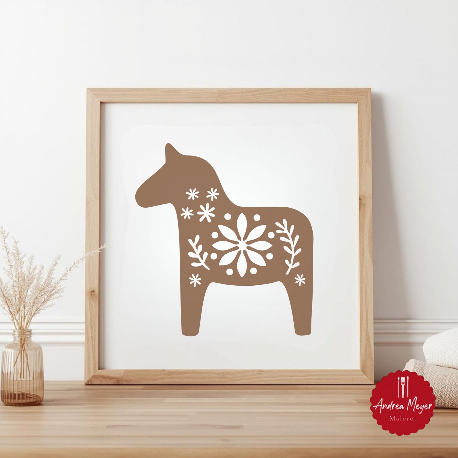 Skandinavische Plotterdateien Dala Pferd, Elch & Herz – nordische Dekoideen zum Selbermachen 26 Gerahmtes Poster mit Dala Pferd – skandinavische Plotterdatei für Wanddeko