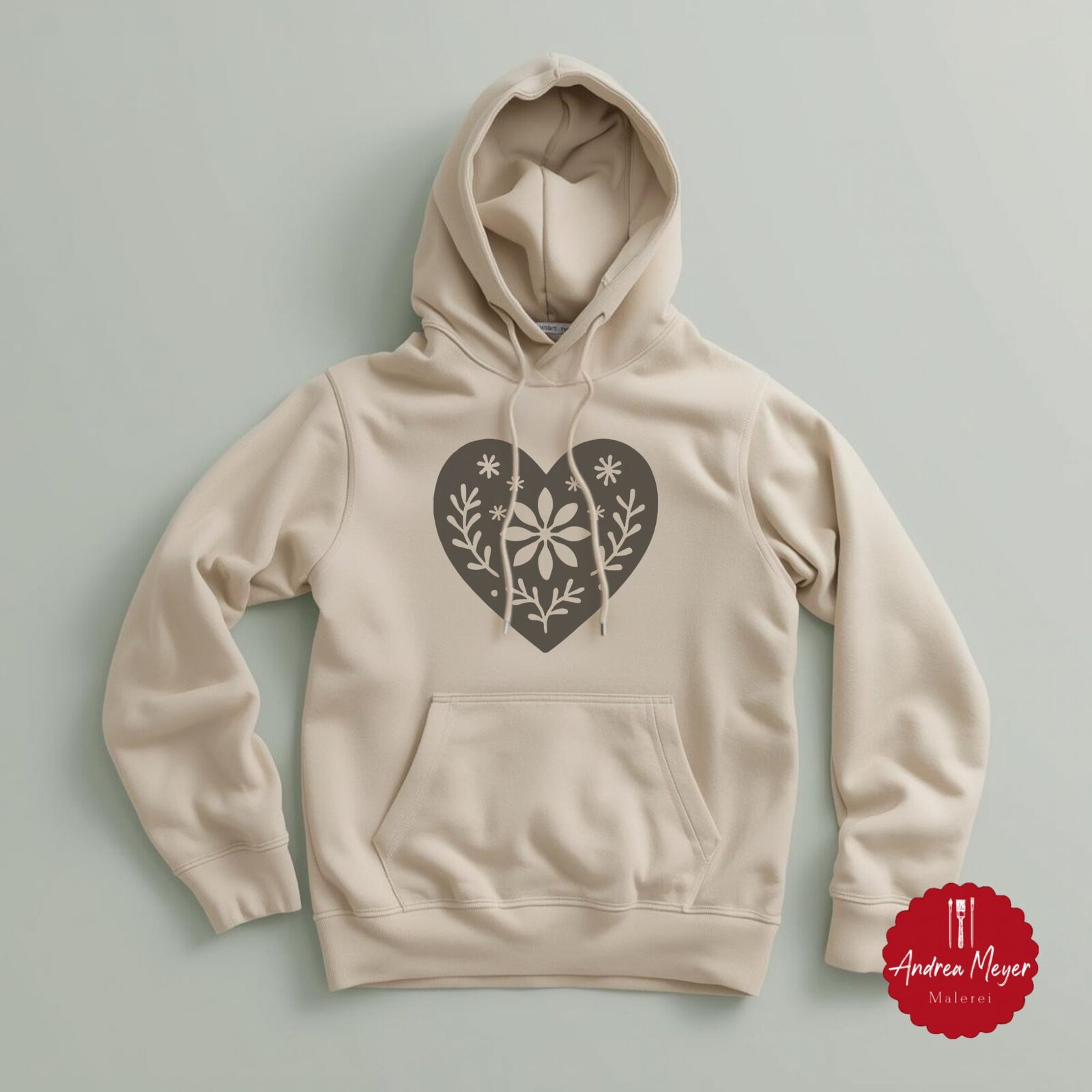 Skandinavische Plotterdateien Dala Pferd, Elch & Herz – nordische Dekoideen zum Selbermachen 17 Pullover mit Herzmotiv – skandinavische Plotterdatei für Textildesign