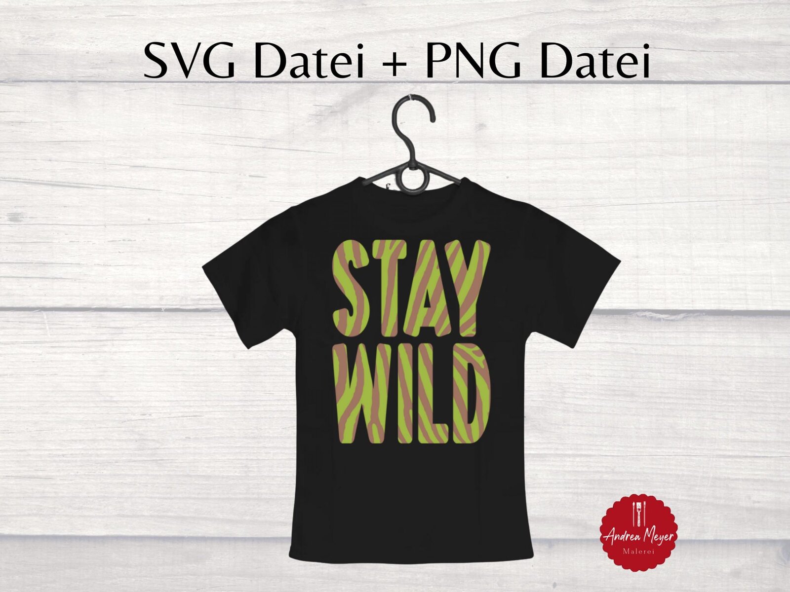Stay Wild Zebramuster Plotterdatei – SVG + PNG für Cricut & Silhouette | Wildes Animal Print Design für Shirts, Taschen + Deko DIY 2 Lebendige moderne Streetwear-T-Shirt mit Stay Wild Schriftzug.